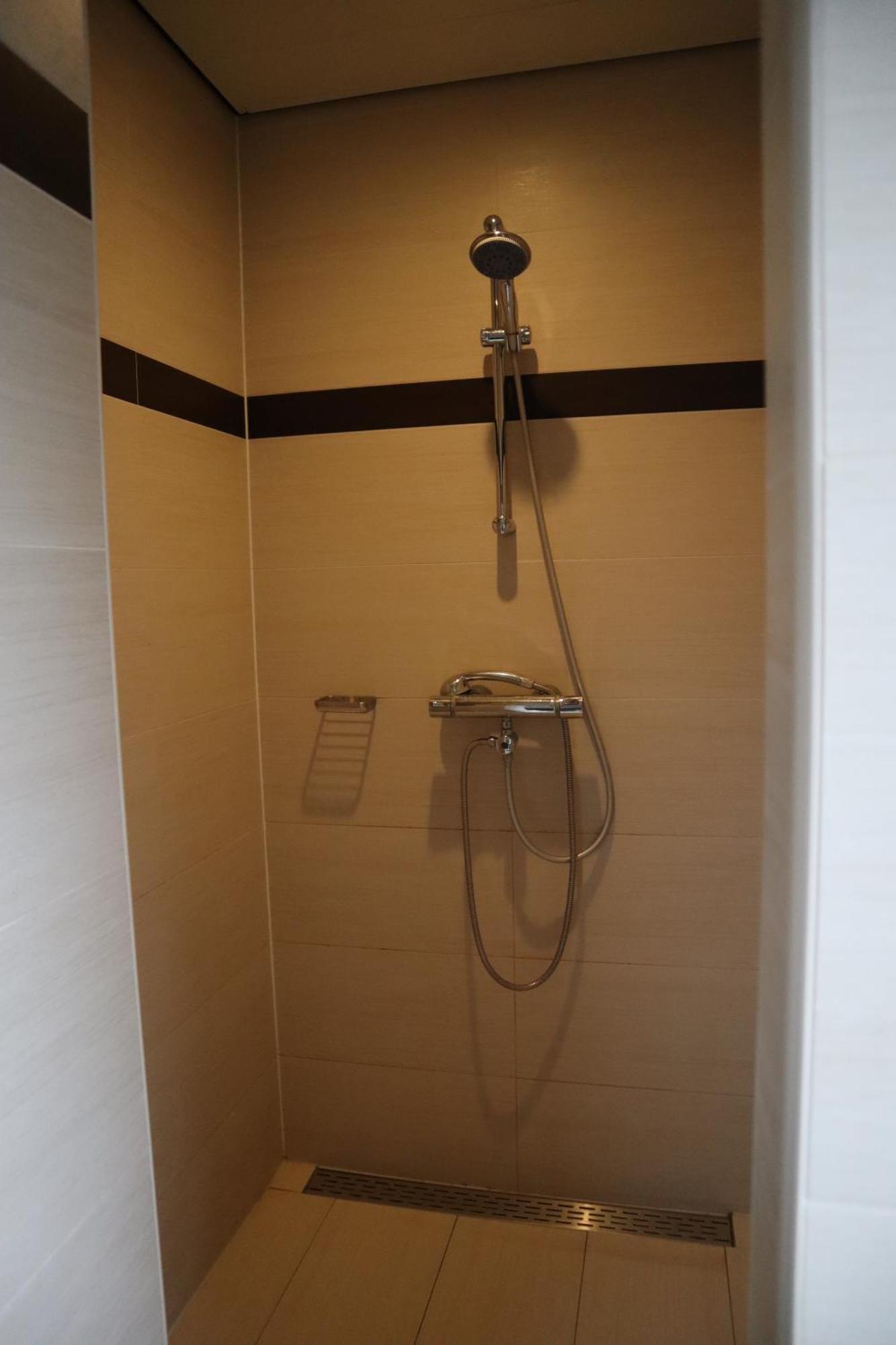 טילבורג Room Stella Suite מראה חיצוני תמונה